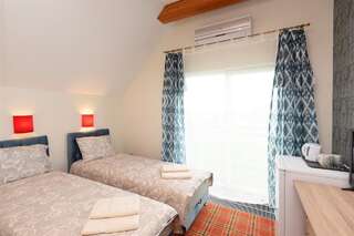 Гостевой дом Naujoji Karkle Каркле Двухместный номер с 2 отдельными кроватями и собственной ванной комнатой-6